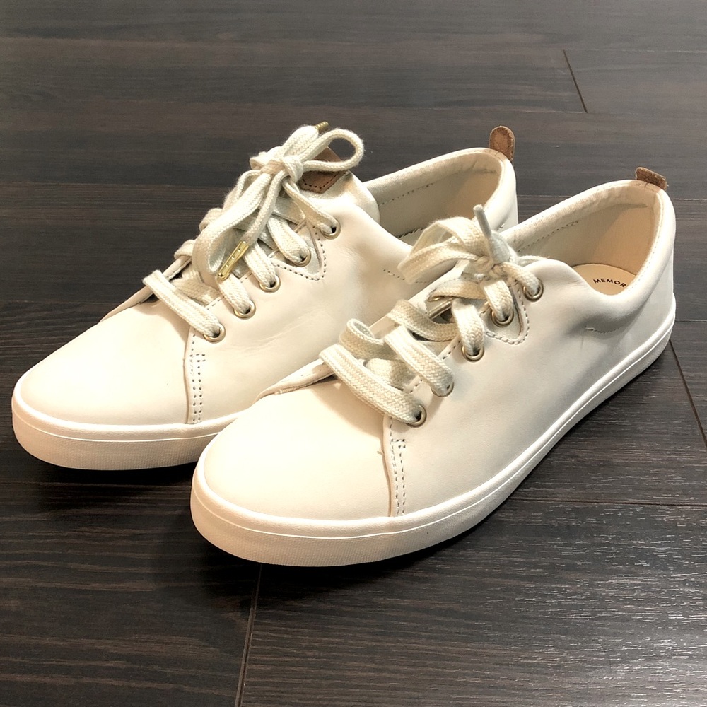 Sperry Sneakers